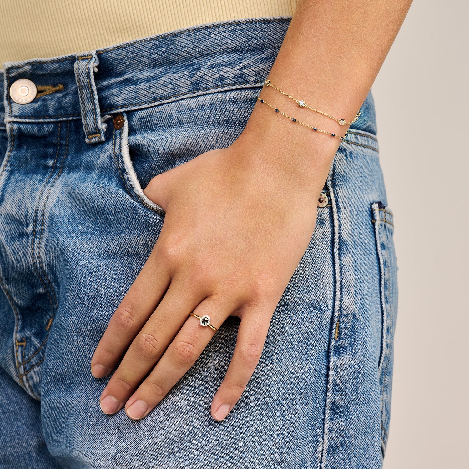 Ring mit Schweizer Blautopas und Zirkonia in Pavé-Fassung - PERDONA