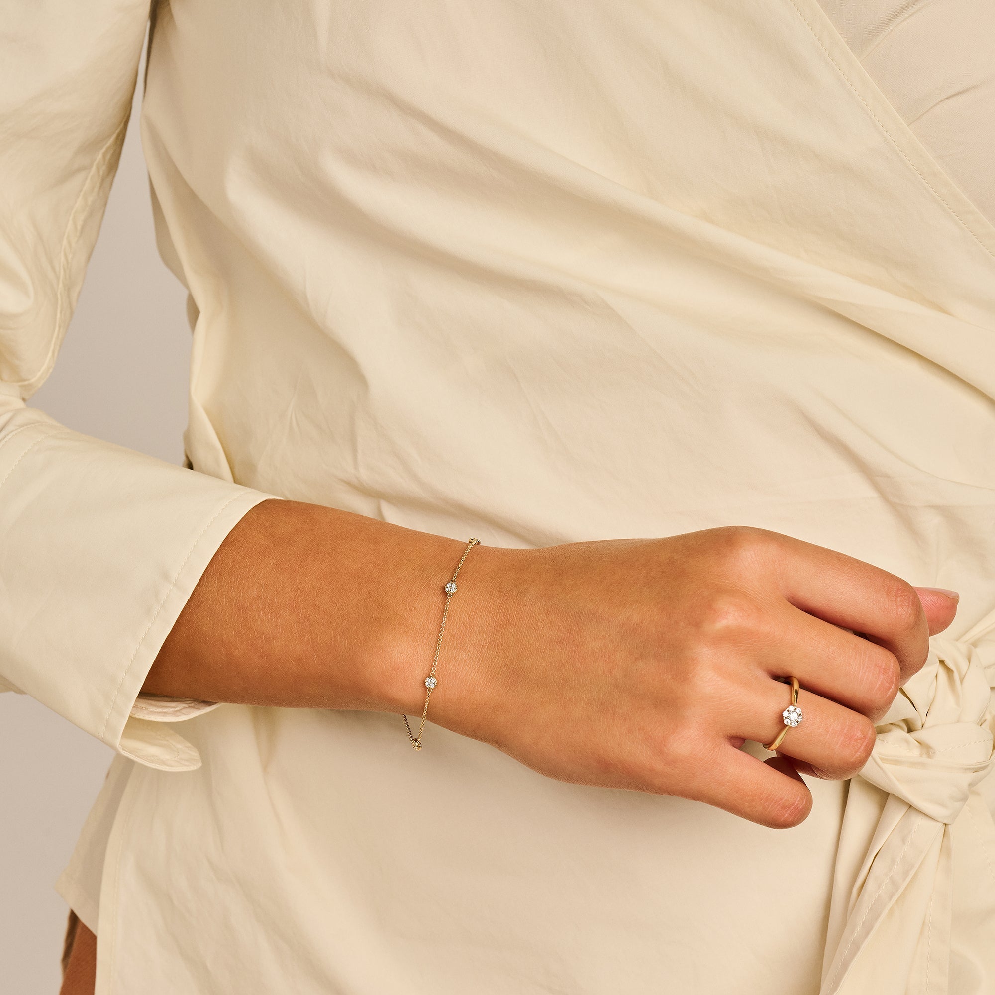 Armband mit runden Elementen und Pavé-Zirkonia - PERDONA