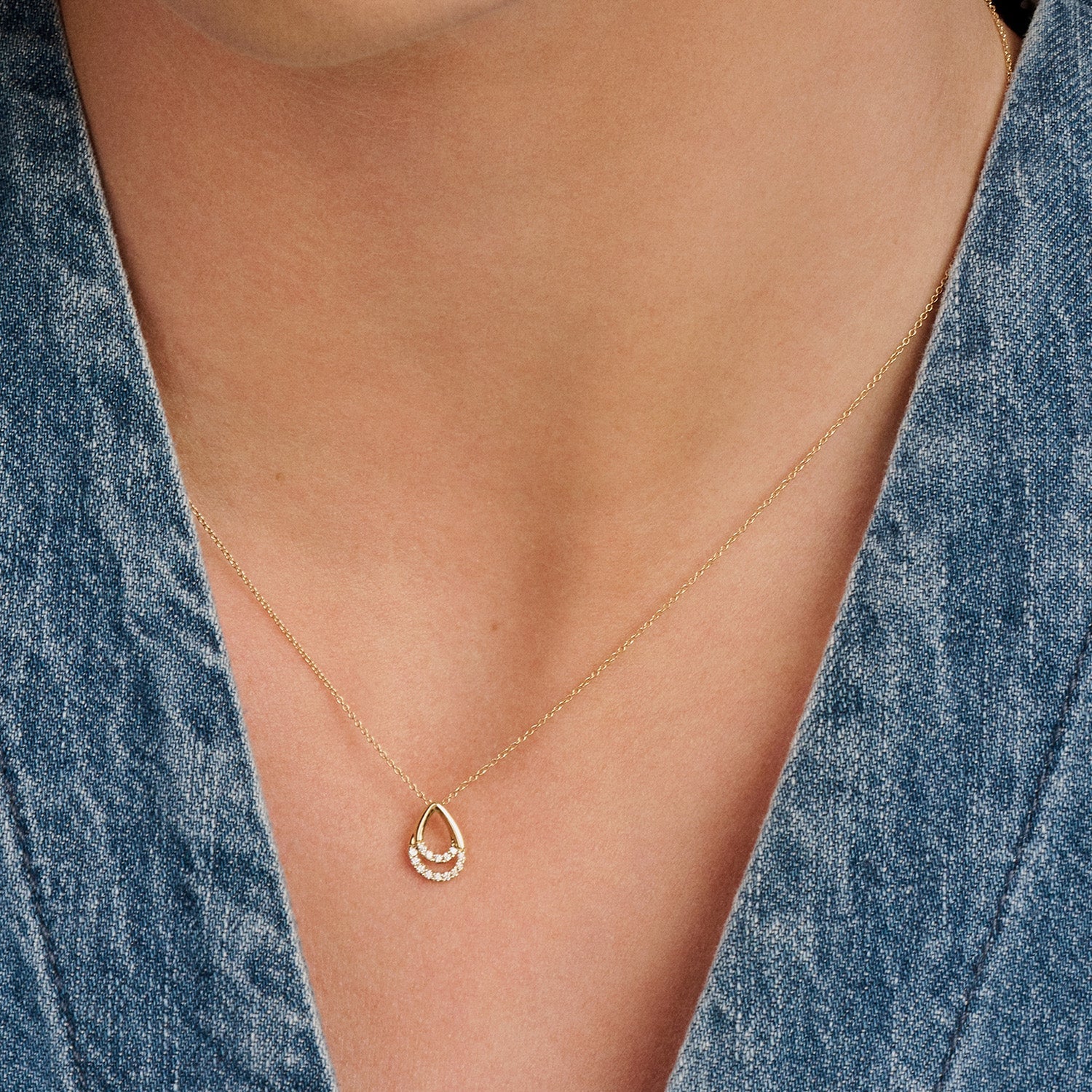 Halskette mit Tropfenform und Pavé-Zirkonia aus 585 Gold - PERDONA