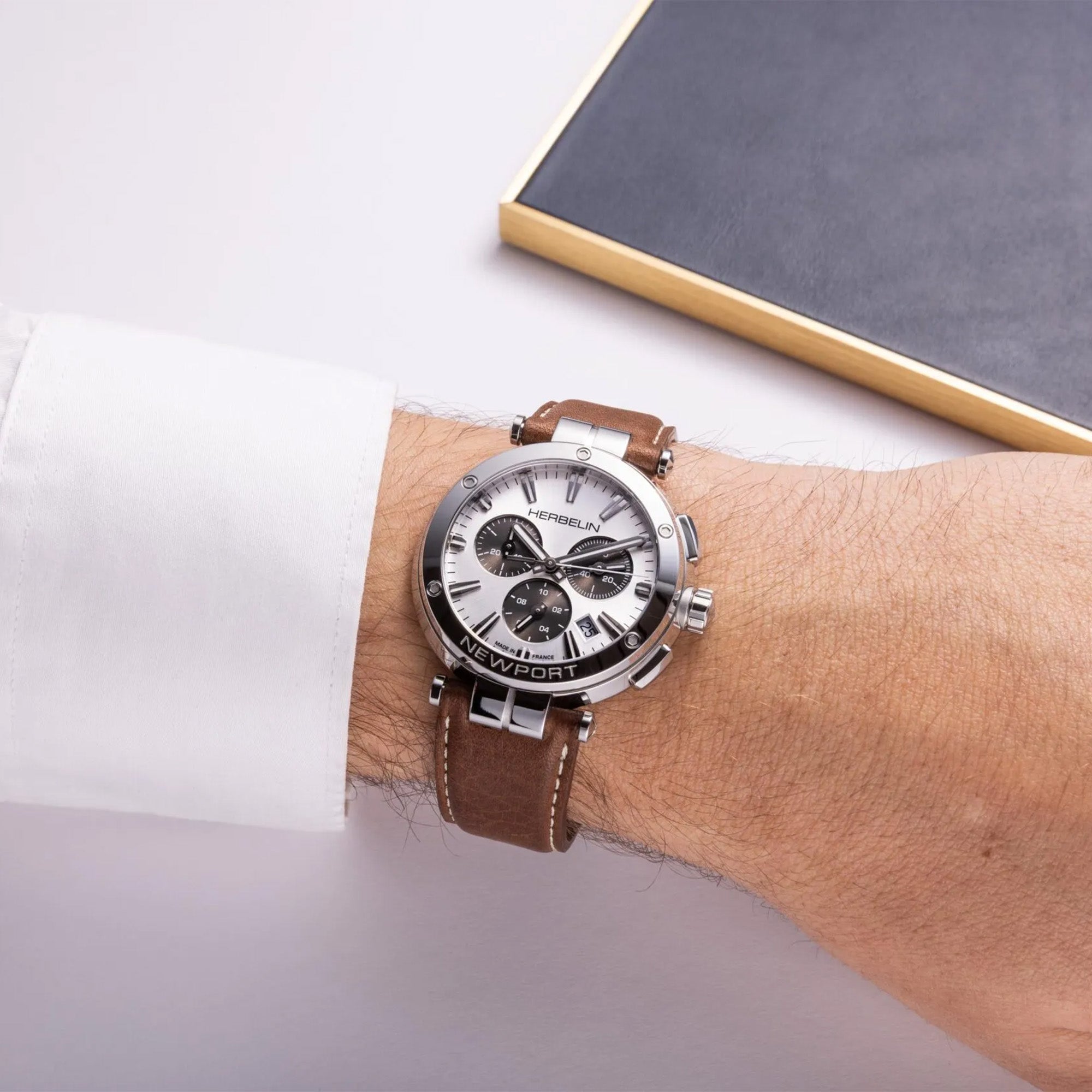 NEWPORT CHRONO - PERDONA