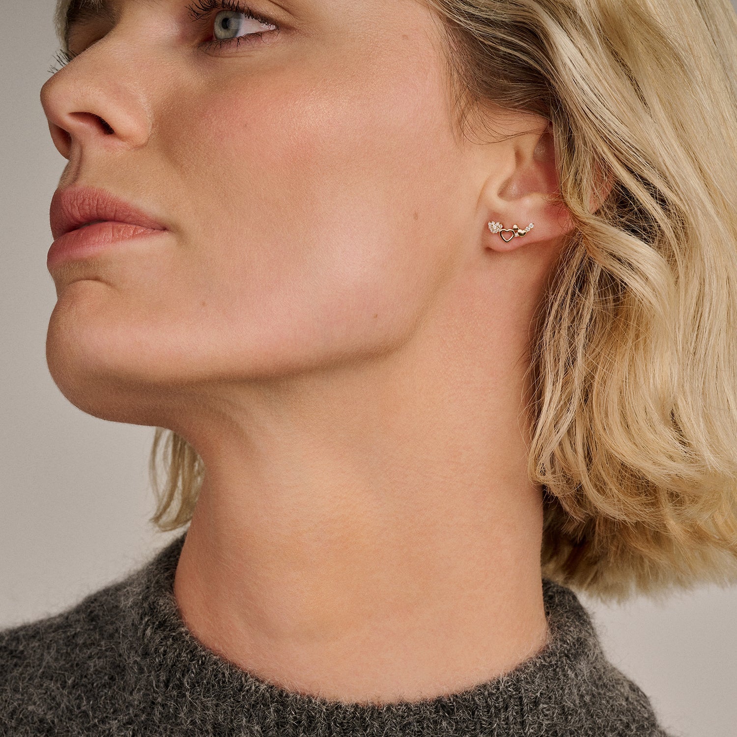 Ohrstecker mit Herzmotiven aus 585 Gold - PERDONA