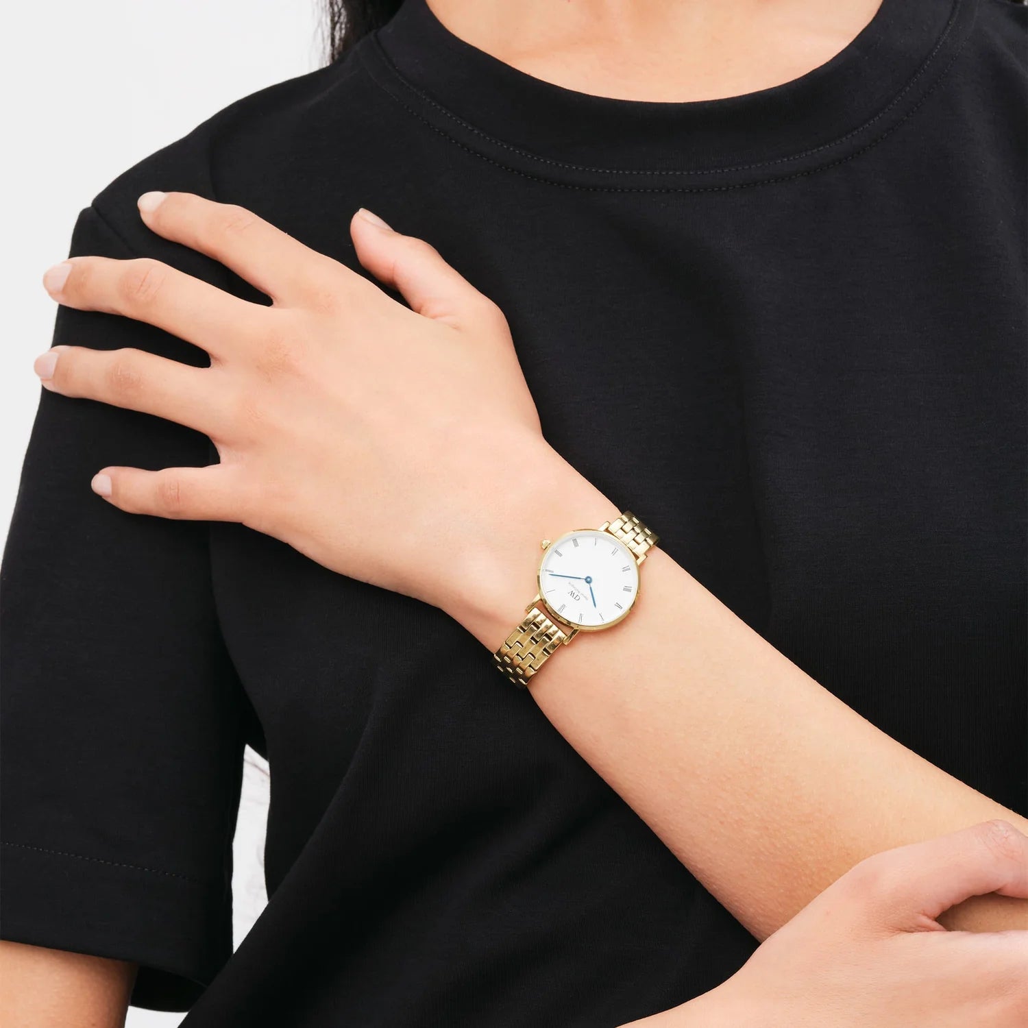 PETITE ROMAN NUMERALS 5-LINK GOLD 28mm - PERDONA