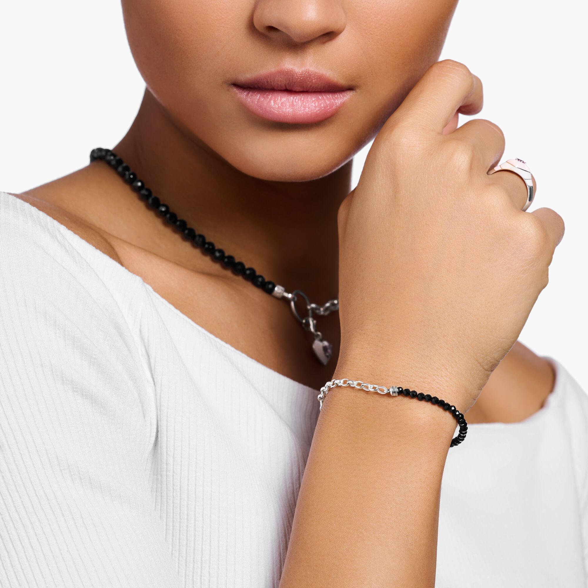 Charm-Armband mit schwarzen Onyx-Beads - PERDONA